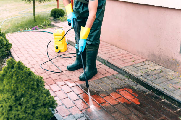 Best Deck Pressure Washing  in Boyne City, MI